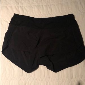 Lululemon Run Times Short 2-way Stretch 2.5”